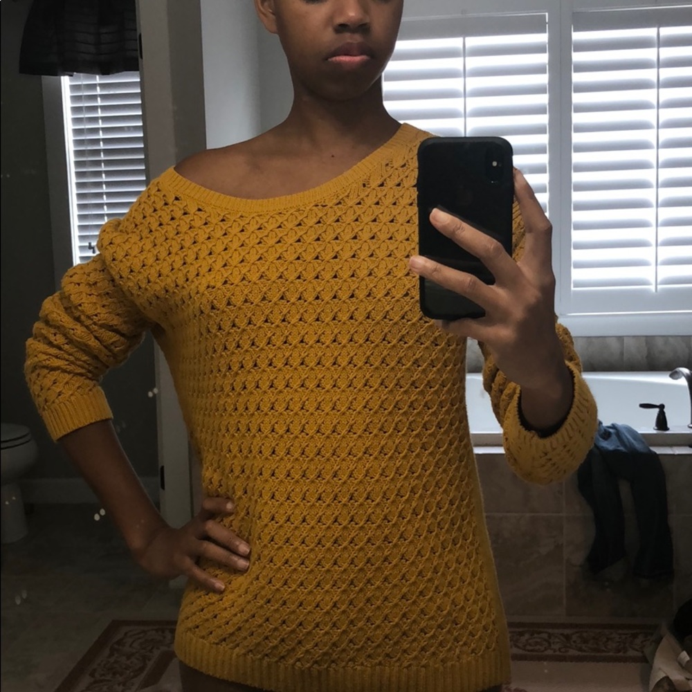 Yellow sweater